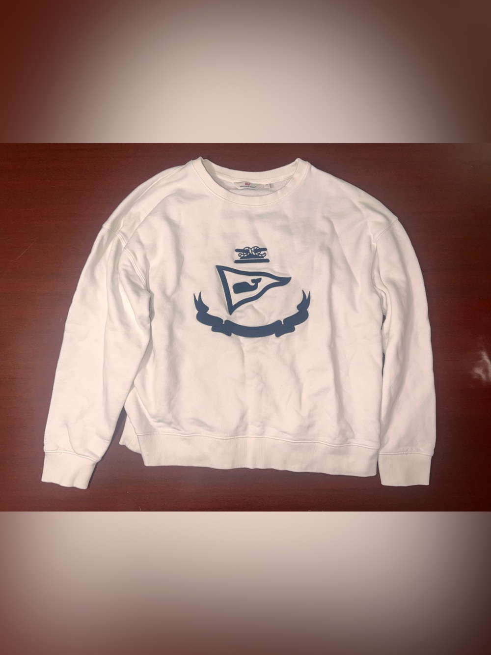 Vineyard Vines white Crewneck with Navy Crest Logo